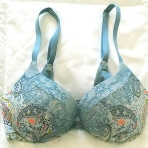 🌸 Victoria's Secret Very Sexy Push Up Bra 🌸